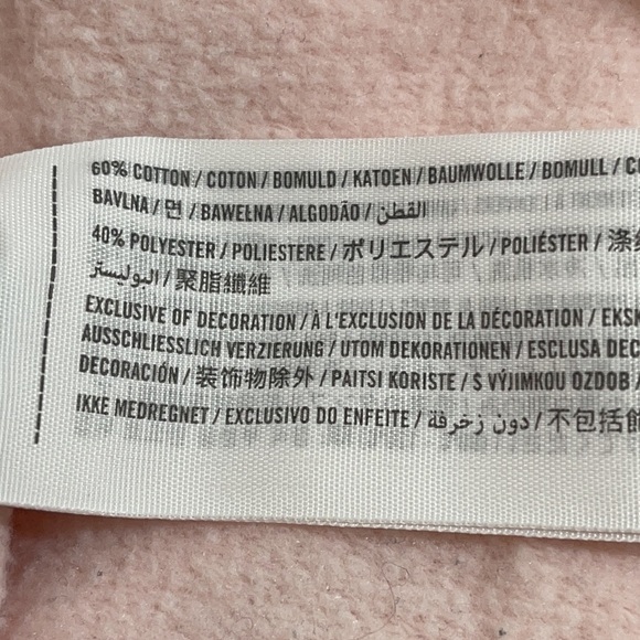 Hollister Cropped Long Sleeve Sweater Medium - Picture 6 of 7